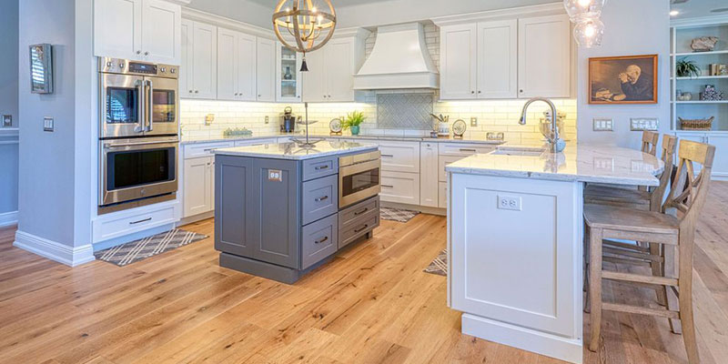 3 Features to Consider for Your Kitchen Islands